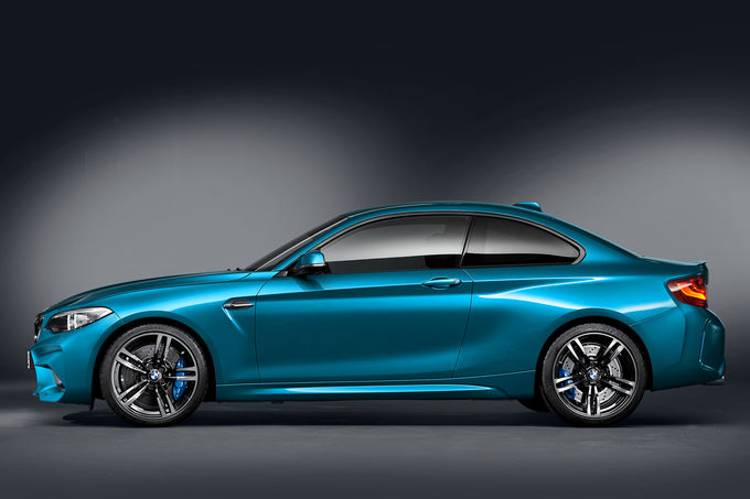 BMW-M2-fotoshowImage-a36cc8a4-901142